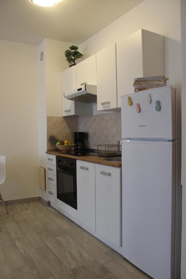 Sanda Apartment Banjole Bagian luar foto