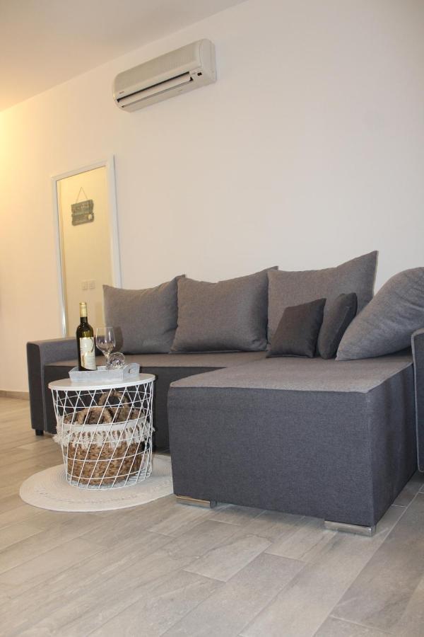 Sanda Apartment Banjole Bagian luar foto