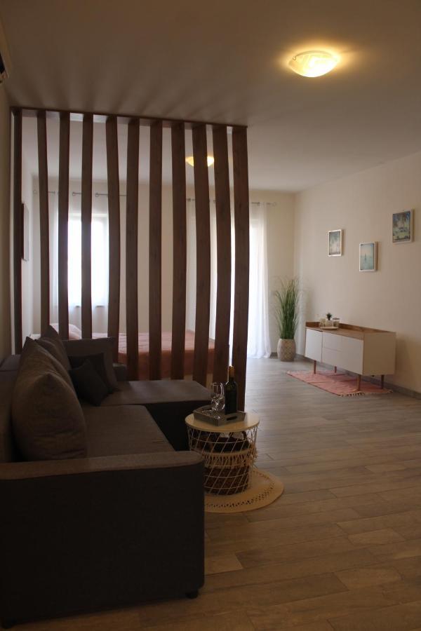 Sanda Apartment Banjole Bagian luar foto
